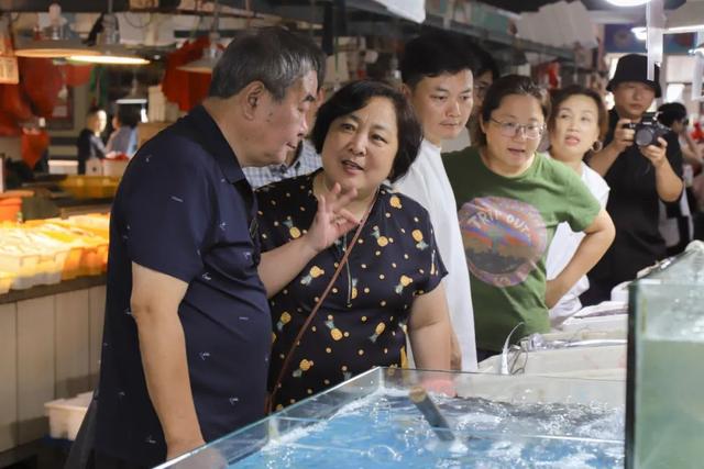 来鲜超·看苏超·吃海鲜：阿拉“琳琳姐”，鲜游启东