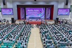 全红婵又来省实啦！现场揭秘水花消失术图片
