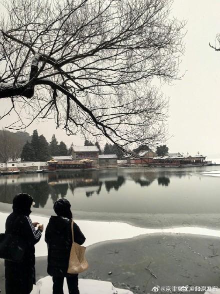 北京初雪把颐和园泼成水墨长卷