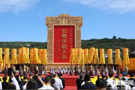 血浓于水的情感纽带，生生不息的根脉延续图片