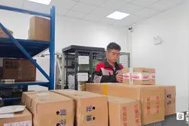 云南快递推出鲜花“约定日送达”图片