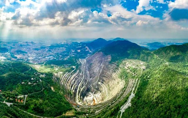 湖北一地宣布：凭球票免费游景区