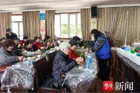 春风绘盆植绿意！常熟市董浜镇徐市社区开展丰富多彩文化创意活动图片