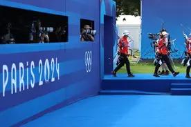 巴黎奥运会丨射箭——女子团体：中国队获得亚军图片