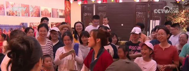 “文旅+非遗+剧本+美食”跨界融合激活品牌魅力，多元体验场景圈粉“留下人”