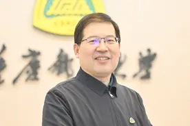 重邮高新波当选CAAI理事会常务理事，重师王国胤当选监事会监事图片