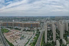 河南的“小义乌”里，藏着地垫大王、杯子大王、拖鞋大王图片