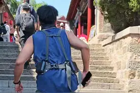 泰山再现“黑科技”：登山助力机器人可省40%体力，租3小时80元图片