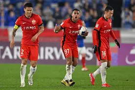 一场惨败止步亚冠16强，上海海港暴露深层问题图片