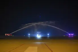 南山——新龙公务航空再添新翼图片