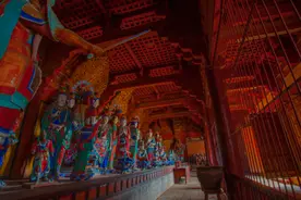 让文物“活”起来，那拍照可以吗？六问文物拍照图片