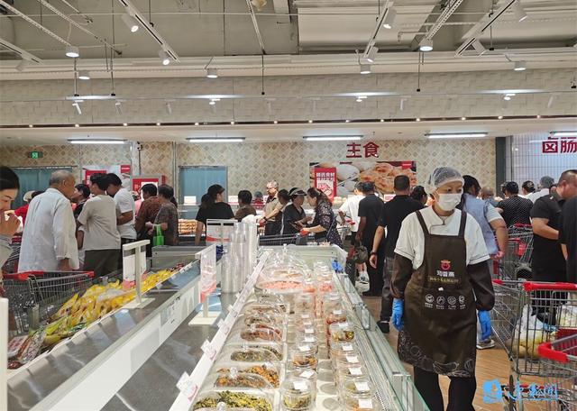双向奔赴！京东折扣超市向宿迁市新闻传媒中心赠送锦旗