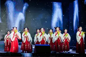 此夜，他们的声音浸润鹏城！中华经典诵读大会（第二季）深圳站总……图片