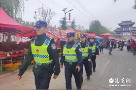 周至公安：做实预防警务 筑牢青山古庙会“安全屏障”图片