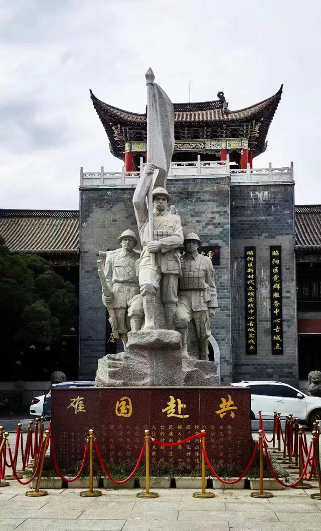 昭通古城焕新记⑦丨从避暑客到“古城推介官”