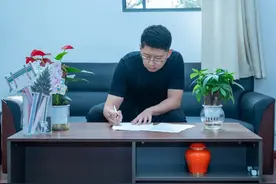 29岁，武大最年轻正教授！安家费200万，年薪60万图片