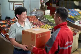 京东快递服务升级：1小时未取件必赔、全程超时必赔图片