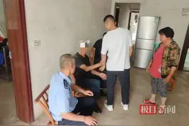 男子赌气离家20年，武汉江夏民警助父子团聚图片