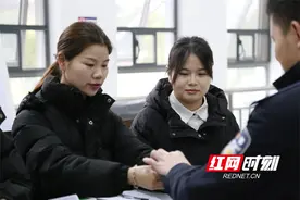 从“定点服务"到“主动上门”  湖南高速ETC“走出去”图片