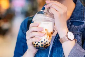 100万在越南开的奶茶店，盯上当地中产图片