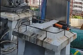 福州鼓楼区回应“改烟道”事件：对违规行为予以认定后进行处罚【新闻三剑客】图片