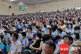 @中考生 海南多所中学将举办校园开放日图片