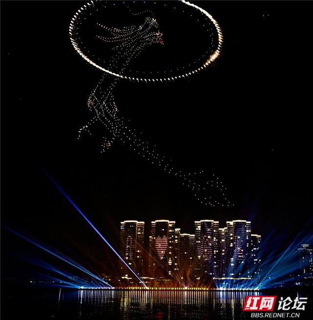 【每日一图@湖南】张家界的人文风情，在慈利的夜空闪亮