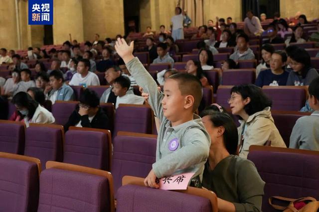 《窗外是蓝星》走进清华 揭秘“看不见的震撼”