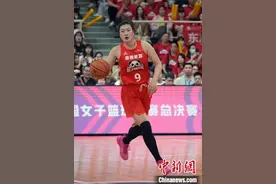 WCBA总决赛第三场：四川女篮战胜东莞女篮扳回一局图片