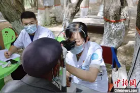 浙江金华白衣天使铺就援疆“光明”路图片