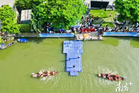 速度与激情的比拼！伦教三洲水上拔河庆中秋图片