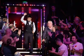 2025斯诺克世锦赛决赛第一阶段 赵心童7比1领先图片