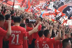 中超成都蓉城主场再胜  来看4万观众激动时刻图片