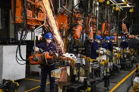 新春第一会·发展关键词 | 两江新区：传统产业“转型升级” 科技创新和产业创新“深度融合”图片