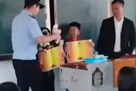 2名“小孩哥”救了国家保护动物，全班沸腾！图片