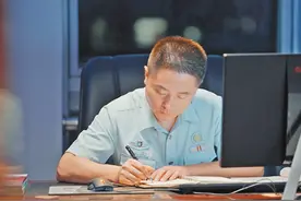 国防科技大学教授王鹏：矢志强军 科技报国图片