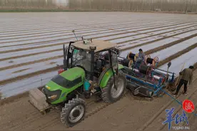 开拖拉机也要买交强险？法官解读→图片