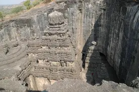 中国人走世界之印度（九 二十八）埃洛拉石窟——凯拉萨神庙图片