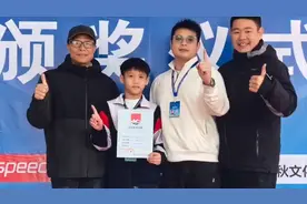 10岁泳坛小将全国赛3金3银：以潘展乐为榜样图片