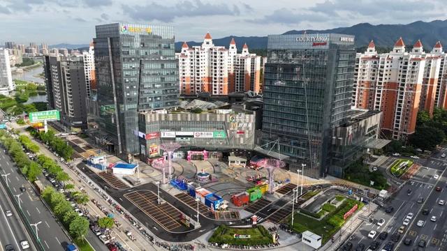 稻马商圈福利升级！打卡就送情侣对戒和运动套装~