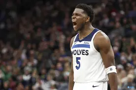 孩子出生啦！爱德华兹只打了半场退赛了图片