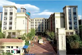 昆明这所中学已成昆十中新校区图片