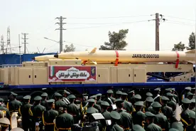 公开展示新“导弹城”，伊朗向美国“秀肌肉”图片