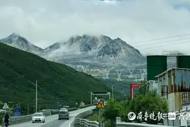 “自驾游”越来越火：纯电新能源车加入，更多女性向美而行图片