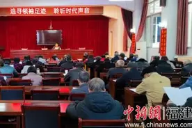 连德仁：热情洒家乡 真情付人民图片