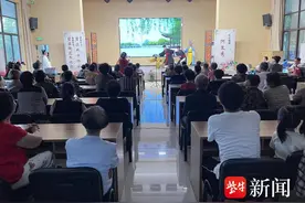 越韵悠扬进社区，非遗文化共传承！常熟市碧溪街道浒浦集镇社区举办越剧《何文秀》专场演出图片