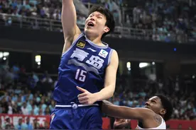 遗憾！青岛国信男篮两分惜败广厦男篮 决胜战移师广厦主场进行图片