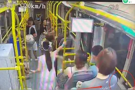 小乘客丢失电话手表，公交高效联动寻回获赞！图片