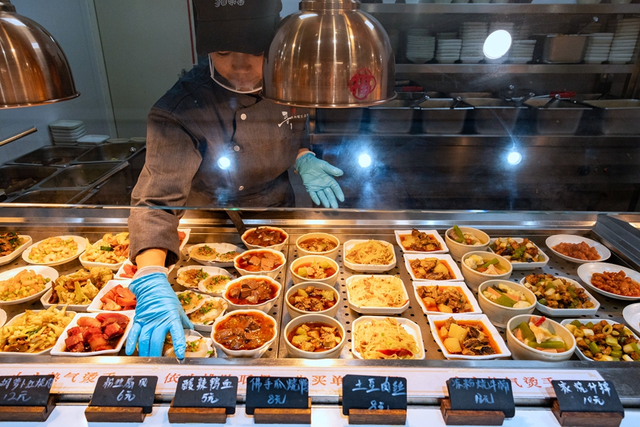 年轻人抢着去博物馆“干饭”