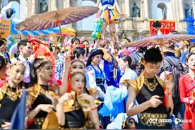 全球艺团齐聚！2025澳门国际幻彩大巡游开启文化盛宴图片